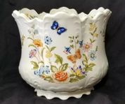 Vit Aynsley blomkruka med blom/fjärils motiv, Vintage