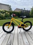 Serious Superhero barncykel 16 tum