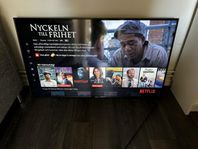 43” Samsung 4K Smart TV + Soundbar