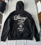 Stussy "World Tour" hoodie i storlek M
