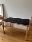 Bord av Alvar Aalto
