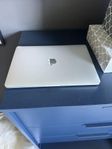MacBook Pro 13” (2020,  Fint skick)
