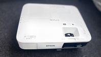 Epson EB-2250U Video Projector