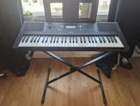 Keyboard Yamaha psr-e373 +ställ