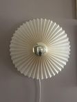 Plisse vägglampa 