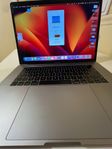 Macbook Pro 15 inch 2017 i7 16GB Ram
