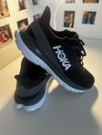 Hoka One 