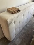 IKEA säng 90x200 med ben i ek.