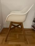 Tre stolar Ikea Fanbyn