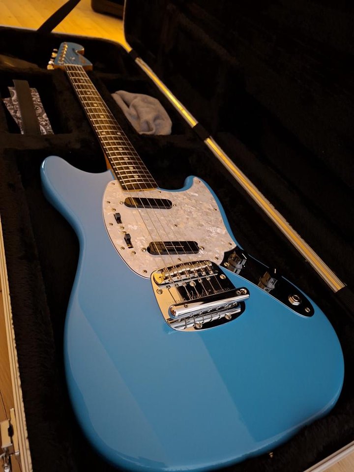Fender Mustang mij Japan som ...