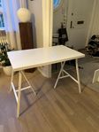 Skrivbord 
