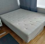 säng 160x200 I gott skick 