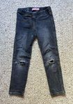 Coola grå jeans i stl 116
