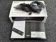 Samsung Ultra HD Blu-Ray inkl 54 st Blu-Ray filmer