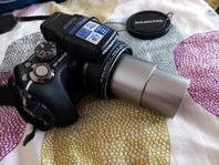 Olympus SP-560UZ + Väska