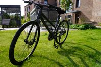 RONHILL RHW5 700c Hybrid Bike