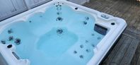 Jacuzzi/Bubbelpool utomhus