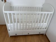 Spjälsäng från IKEA