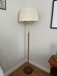 Golvlampa, teak