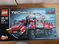 LEGO Technic 42068 Airport Rescue Vehicle