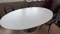 Bolia matbord