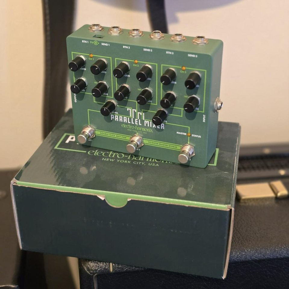 ehx TRI PARALLEL MIXER