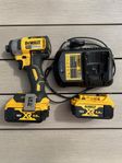 Slagskruvdragare DeWalt 18V+ 2st 5.0AH batt +laddare