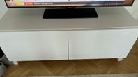 bestå IKEA tv-bänk vit