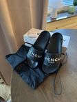 Givenchy tofflor 