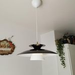 TAKLAMPA BELID dansk pendel modern i lackerad metall.#B.