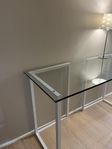 Stilrent skrivbord