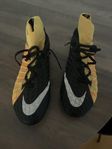 nike hypervenoom str 40,5