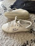 Saint Laurent Court Classic SL/06