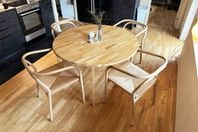 Stilrent matbord i trä – WOOOD Disc Ø120 cm