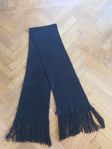 Svart sjal/ halsduk i extra mjukt material. Ny 200kr
