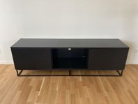 Svart tv-bänk 180cm robust, med förvaring!