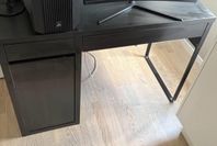 skrivbord / dator