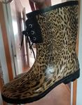 Beatiful rain plastic boot