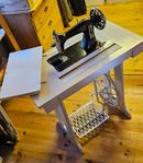 Symaskinsbord inkl symaskin