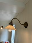 Vägglampor med skomakarskärm