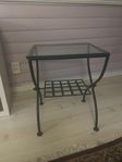 Sideboard eller sängbord i Gjutjärn och glas