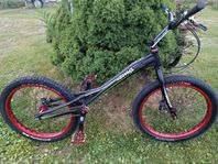 Trialcykel 24" Nyskick se bilder 