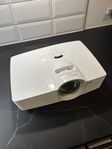 Projektor Optoma WD18 8qz