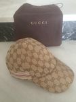 Gucci keps rosa detaljer strl xs nyskick 3000kr