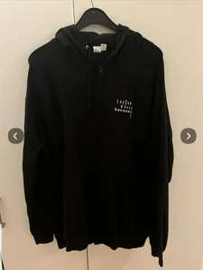 LAXTON hoodie och t-shirt