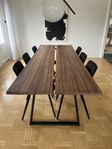 Matsalsbord SPEKVA med stolar från Dan-Form