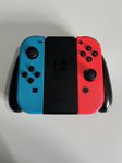 Nintendo switch joy-cons + grip