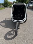 Hamax outback cykelvagn (2sits) + joggerkit & promenadhjul
