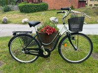 Crecsent, Sjösala och Monark damcyklar till salu, 28"