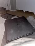 PS4 + Massa Tillbehör